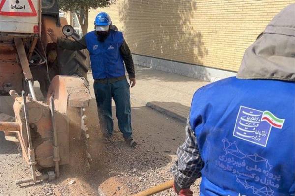 اتصال بیش از ۳۵۰۰ مشترک شهری استان یزد به شبکه فیبرنوری
