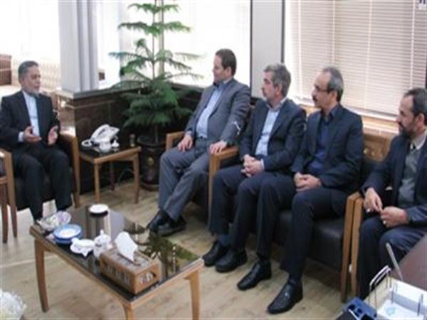 دیدار مدیر عامل شرکت پست با استاندار یزد