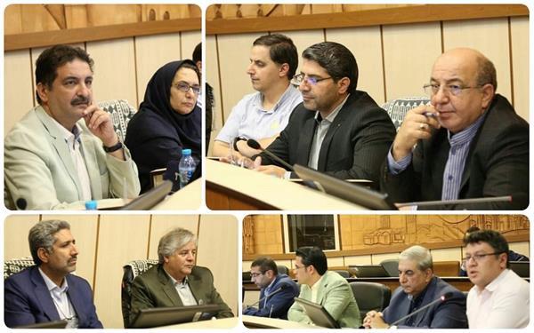 ساماندهی و زیباسازی دکل‌های مخابراتی شهر یزد