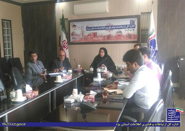 لزوم ساماندهی و تجمیع دکلهای تلفن همراه در راستای کاهش نگرانی مردم