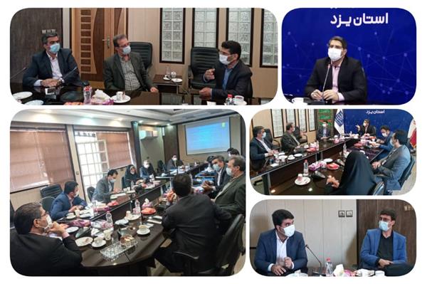 ارائه خدمات امور مشترکین آب و برق و گاز در دفاترICT روستایی استان