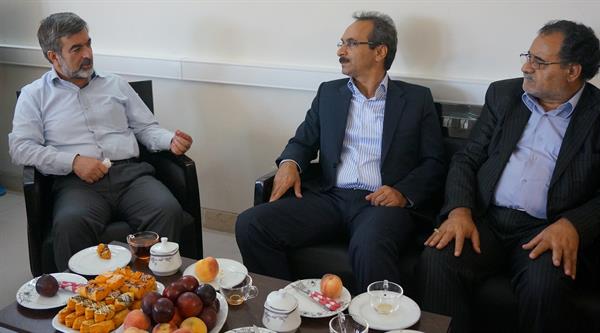 دیدار سرپرست اداره کل پست با مدیر کل ارتباطات و فن آوری اطلاعات استان یزد: